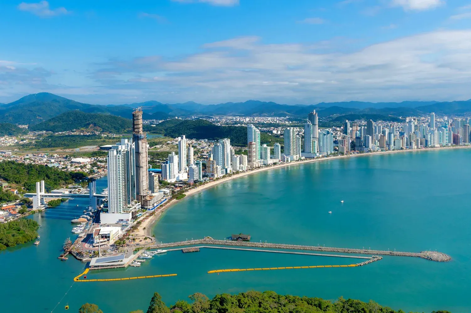 Verano 2027 en Camboriù — Camboriu (CBM)