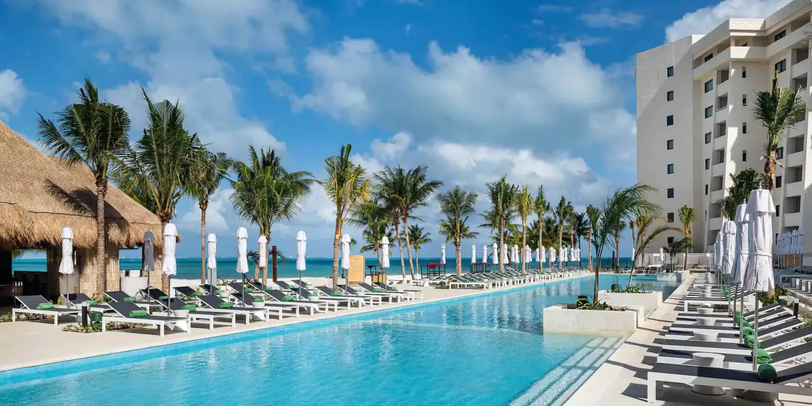 Verano en Hoteles Melia — Cancun (CUN)
