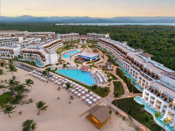Hotel Secrets Playa Esmeralda