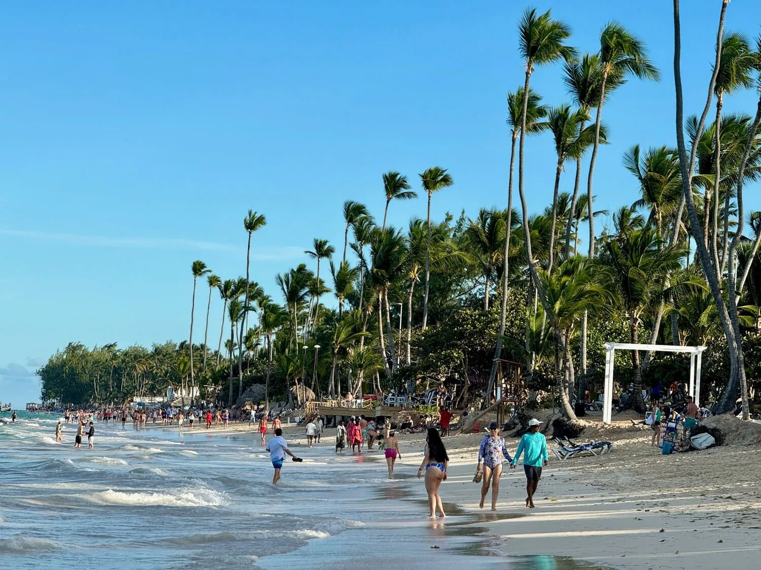 Verano en Hoteles RIU — Playa Mujeres (PLM)